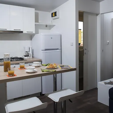 Mobile Homes Camp Pineta - Adriatic Kampovi 3*