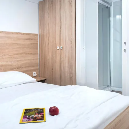Mobile Homes Camp Pineta - Adriatic Kampovi 3* فاجانا