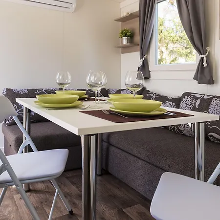 Mobile Homes Camp Pineta - Adriatic Kampovi Prázdninový areál 3*