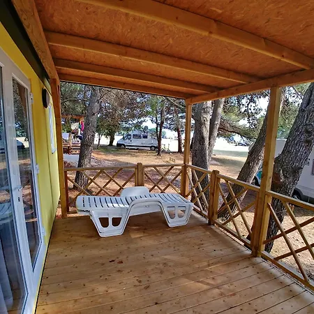 Prázdninový areál Mobile Homes Camp Pineta - Adriatic Kampovi