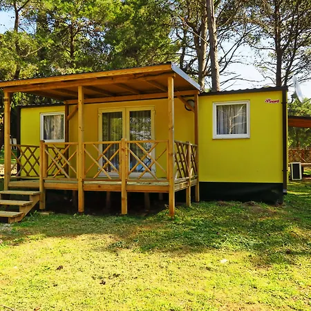 Prázdninový areál Mobile Homes Camp Pineta - Adriatic Kampovi 3*