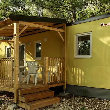 Mobile Homes Camp Pineta - Adriatic Kampovi فاجانا