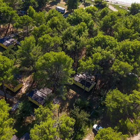 Prázdninový areál Mobile Homes Camp Pineta - Adriatic Kampovi