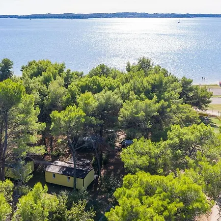 Üdülőpark Mobile Homes Camp Pineta - Adriatic Kampovi 3*