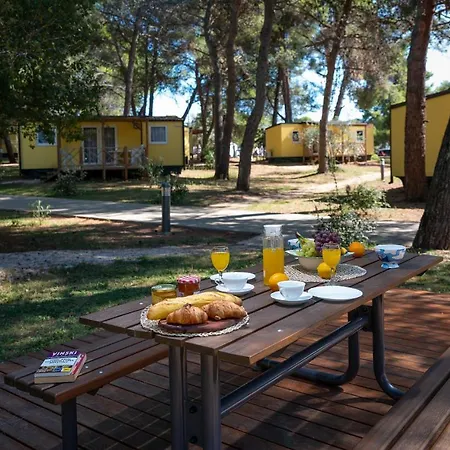 Mobile Homes Camp Pineta - Adriatic Kampovi 3* Fažana