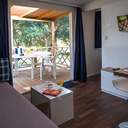 Prázdninový areál Mobile Homes Camp Pineta - Adriatic Kampovi